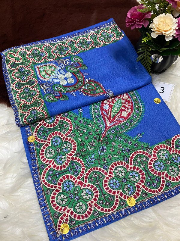 أطقم الأب والابن ( مصرين بنفس الون والنقش)