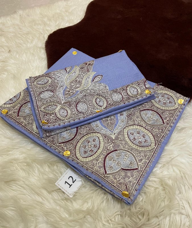 أطقم الأب والابن (مصرين بنفس الون والنقش)