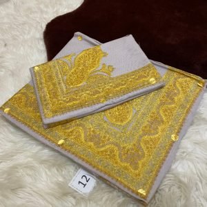 أطقم الأب والابن (مصرين بنفس الون والنقش)