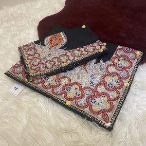 أطقم الأب والابن (مصرين بنفس الون والنقش)