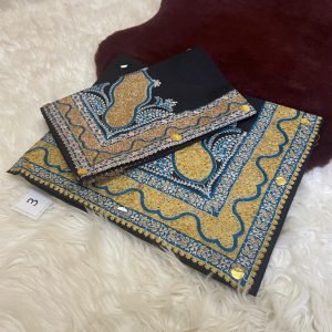 أطقم الأب والابن (مصرين بنفس الون والنقش)