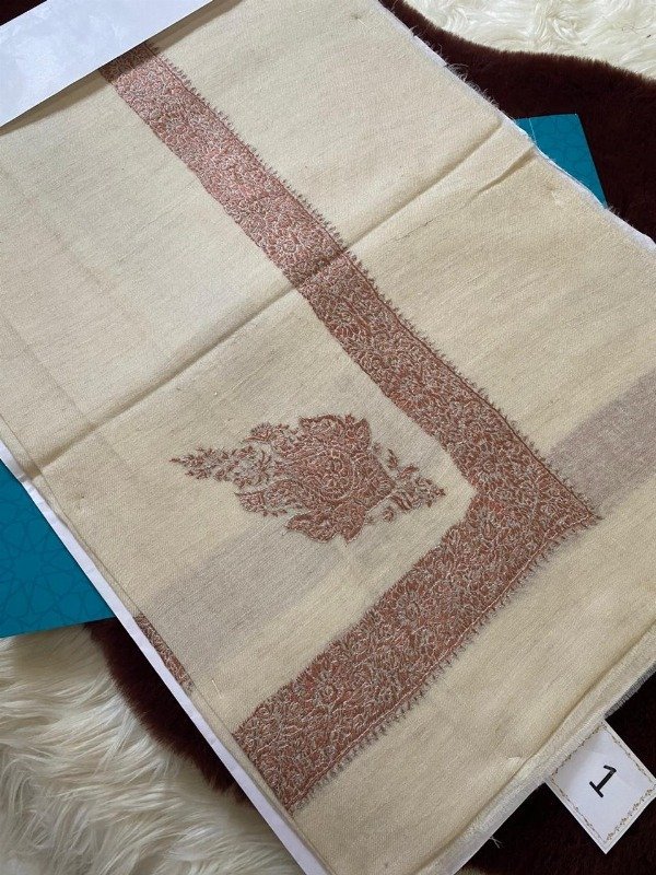 مصار بشمينا كشميري