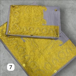 أطقم الأب والابن بنفس الأوان والنقوش