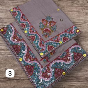 أطقم الأب والابن بنفس الأوان والنقوش