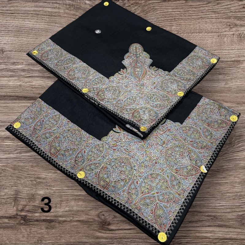 أطقم الأب والابن بنفس الأوان والنقوش